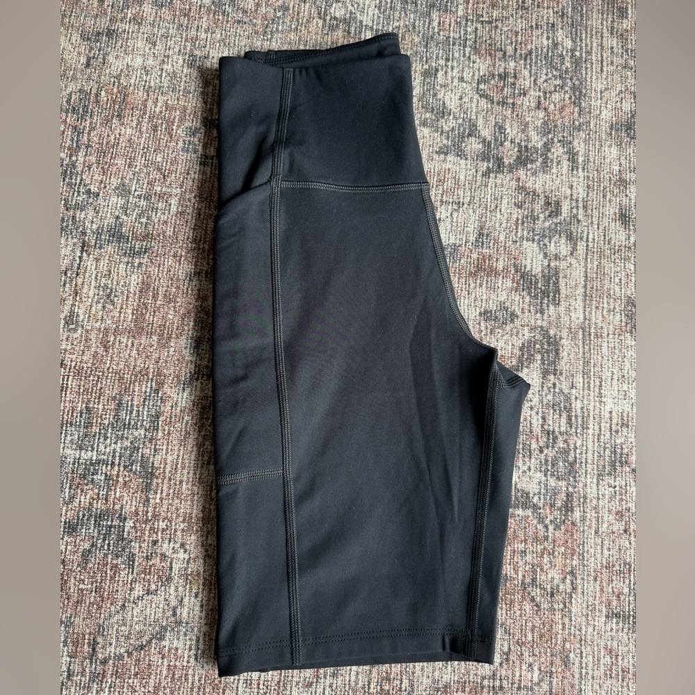 Girlfriend Collective Black High-Rise Bike Shorts w/ Pocket Size Small